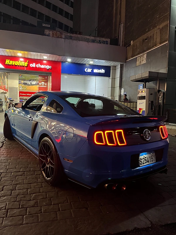 Ford Mustang 2013 v6 Premium