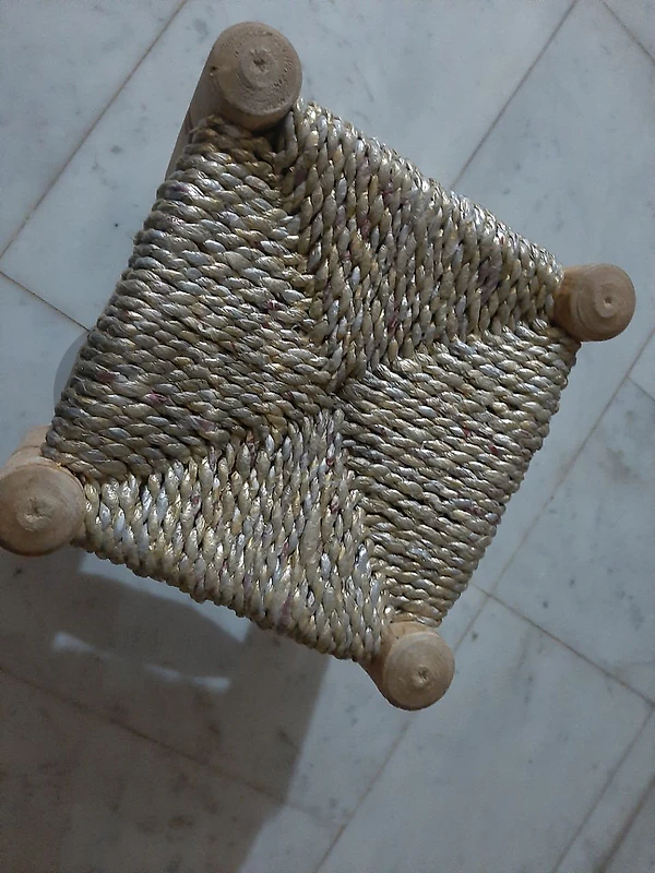 Chair كرسي خشب قديمة