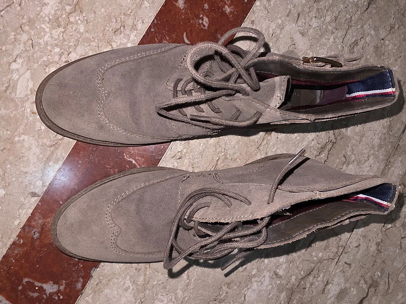 Tommy Hilfiger shoes size 40