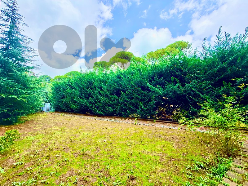 Property of 2 floors 160sqm each sqm with 300 sqm gardens and terraces Property of 2 floors 160sqm each sqm with 300 sqm gardens and terraces