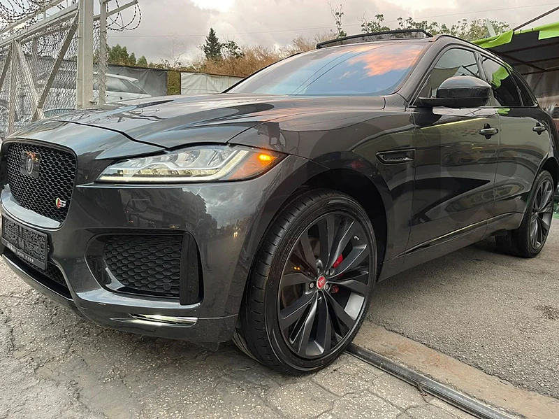 Jaguar F pace S 2019 4WD luxury package  3.0-liter supercharged V6