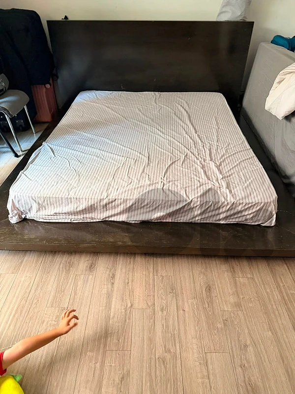 160cm wide queen bed with FAB mattress