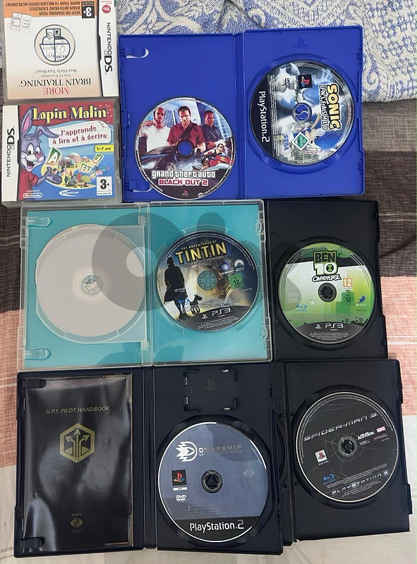 orignal ps3 and ps2 and nintendo ds and wii disks and cds