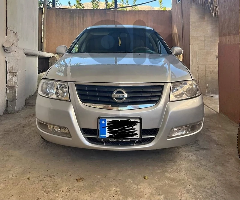 Nissan Sunny 2010