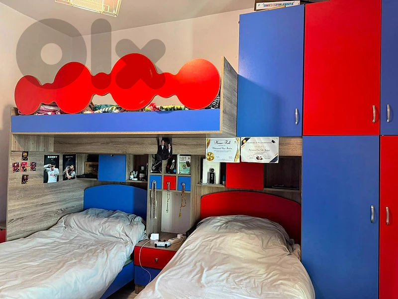 Full bedroom
