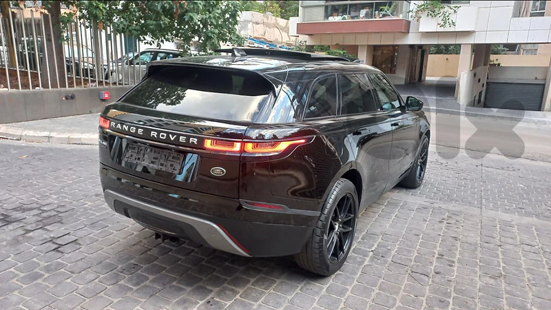 Range Rover Velar 2018 black/black خارق النضافة- سعر مغر