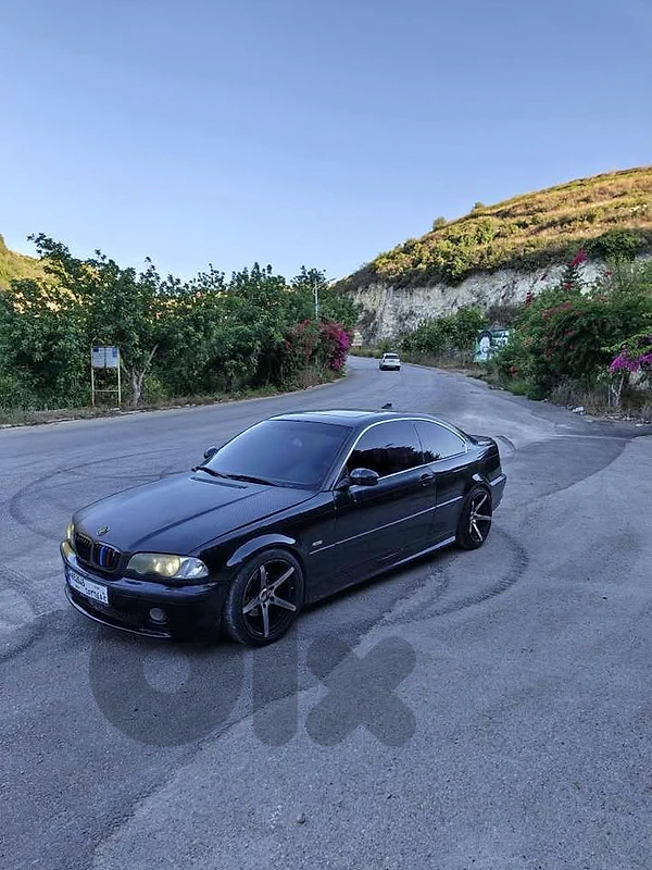 BMW 325  2001