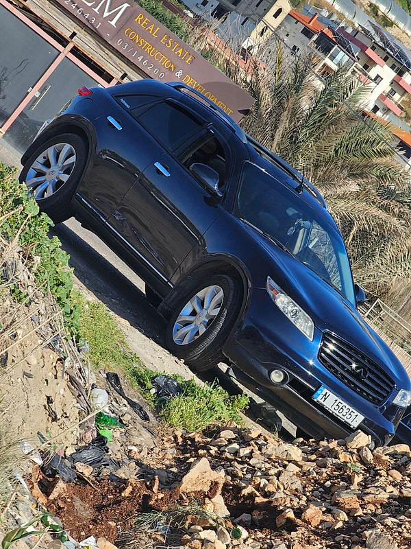 Infiniti Fx series 2005 fx35 4wheel