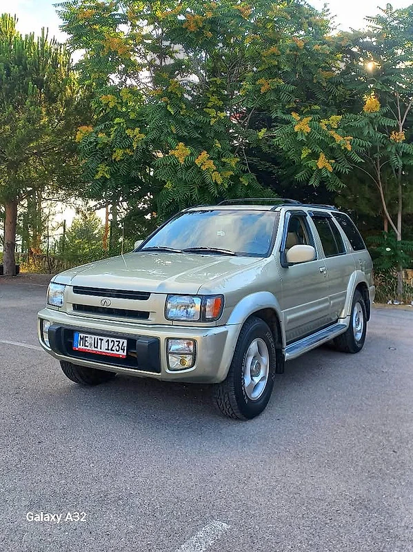 Infiniti qx4 1998