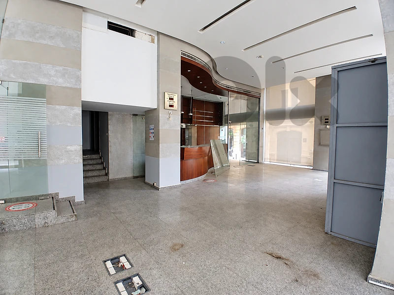 Office for rent in Downtownمكتب للإيجار في وسط بيروت – داون تاون