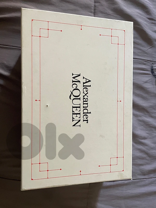 alexander mcqueen size 43 brand new