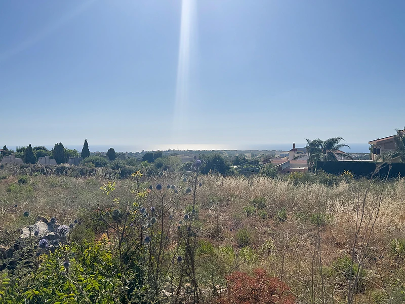 Land for sale in Hamat/ view