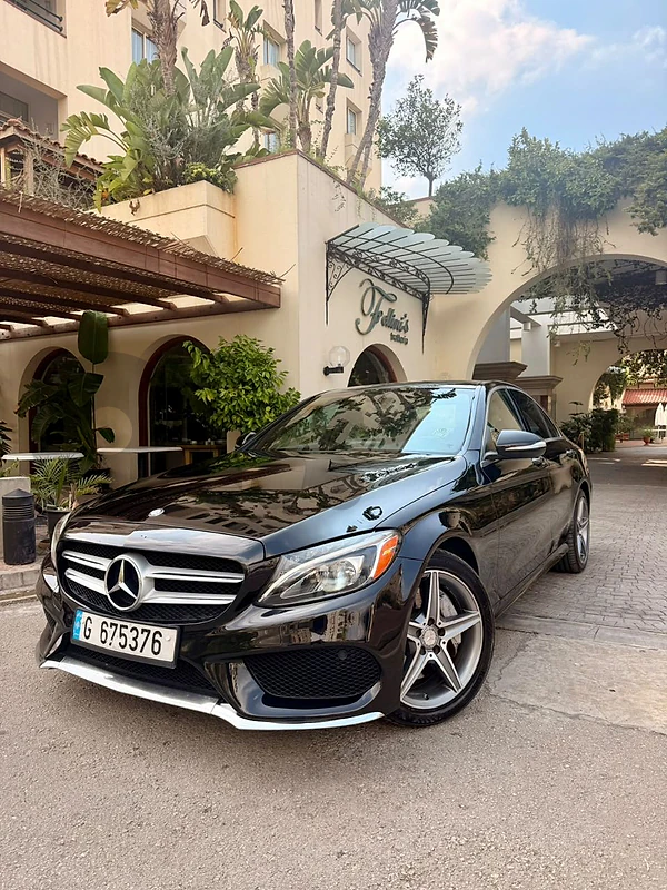 Mercedes-Benz C-Class 2015 C300 (4 MATIC) 1 Owner Clean Carfax