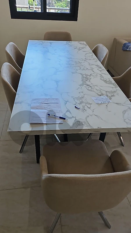 Dinning Table