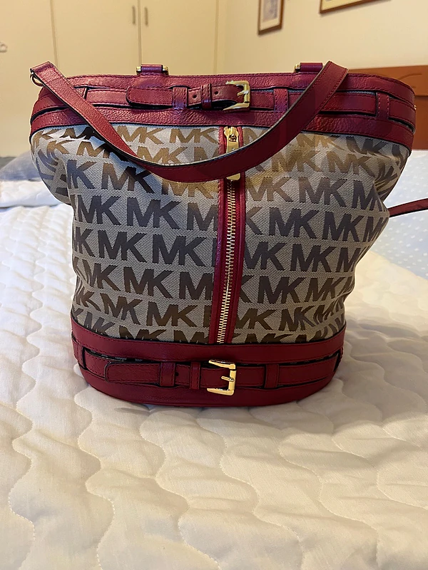 micheal kors handbag
