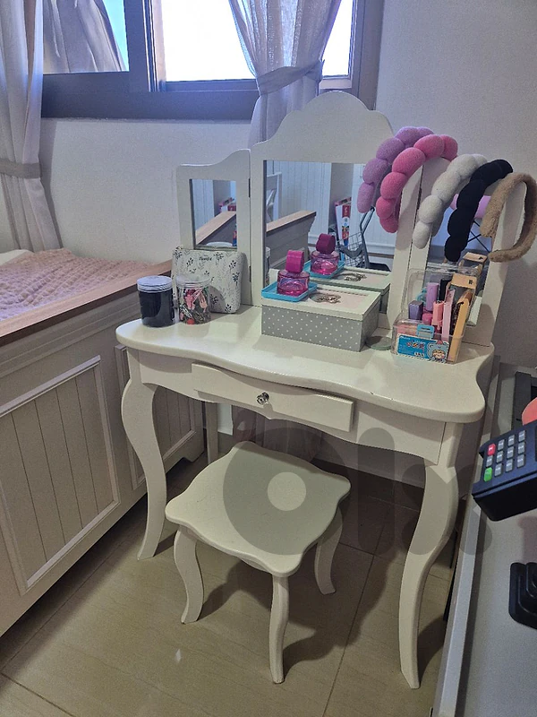 consol white for kids