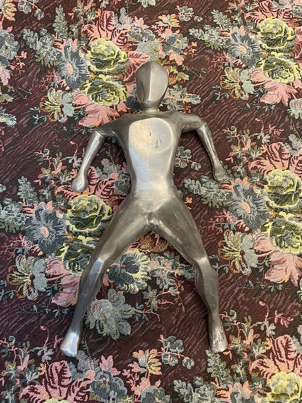 aluminum man status