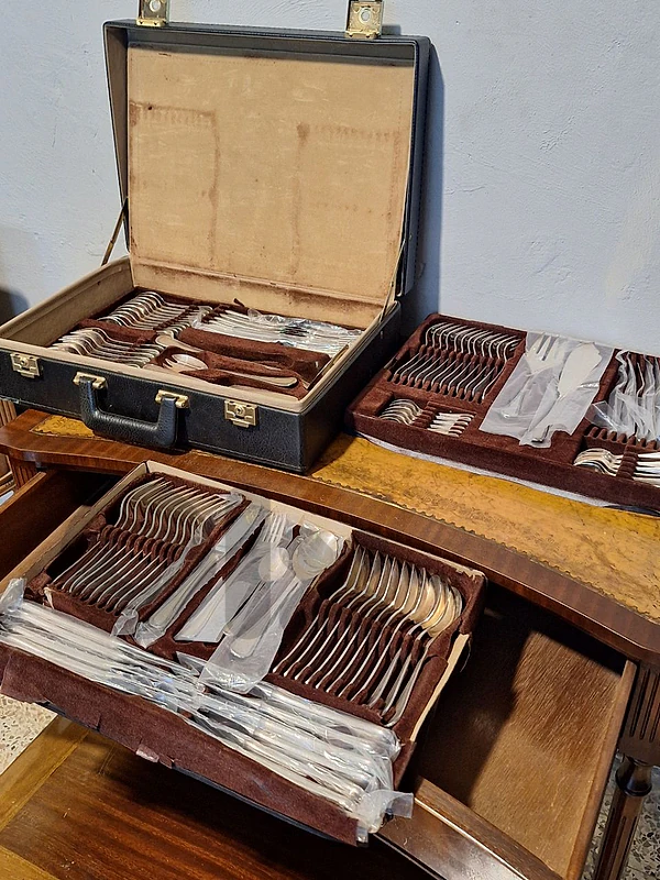 complete solingen 115 piece new cutlery set