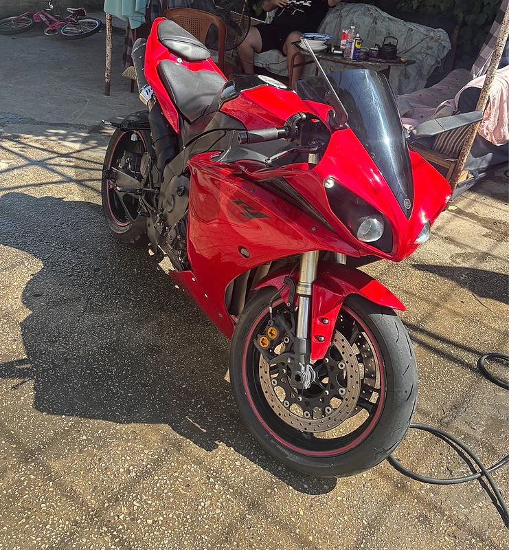 yamaha r1 2010
