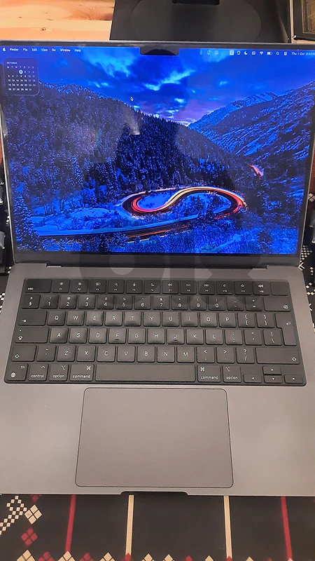 MacBook Pro 14” M3 Pro | 18GB RAM | 512GB SSD