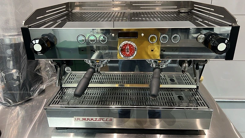 La Marzocco 2 group Coffee Machine + 2 Grinders