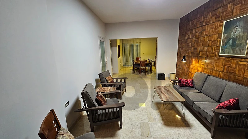 Nice Apartment For Sale In Sanayeh / شقة جيدة للبيع في الصنايع