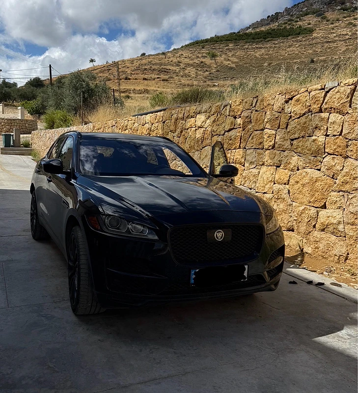 Jaguar F-Pace 2019, highest specs, black ext/black leather/alcantara