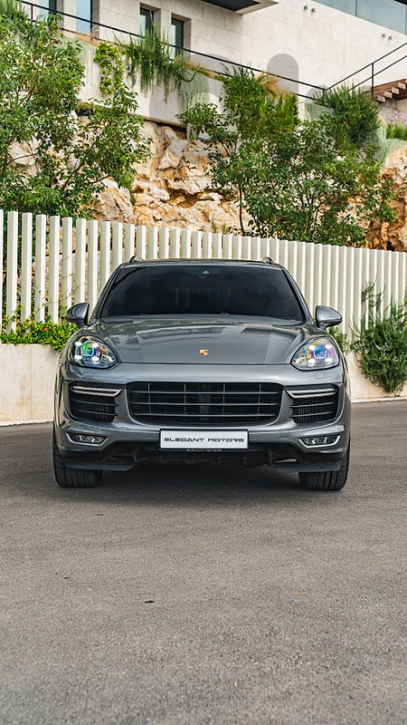 2016 PORSCHE CAYENNE GTS 95000km