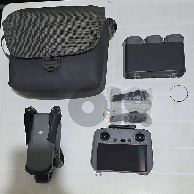DJI Air 3 Fly More Combo