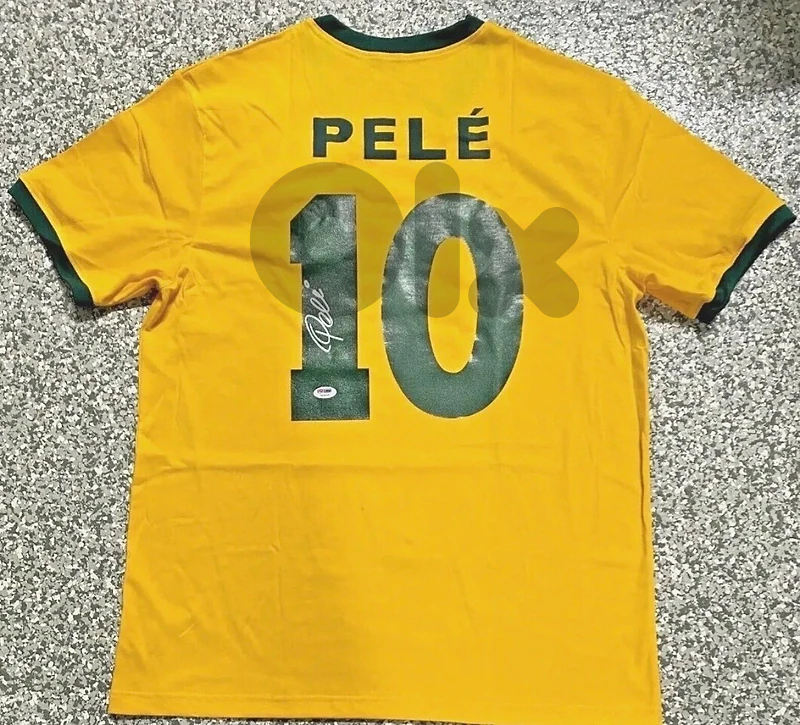 PELE Hand Signed Brazil Jersey | BECKETT Authentic