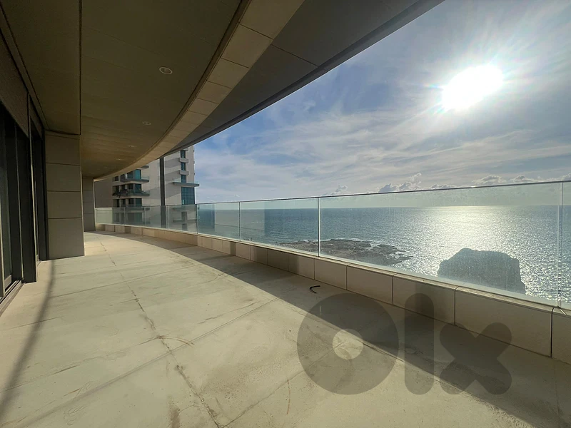 575 sqm Luxury Apartment for Sale in Raouché – Direct Rock View