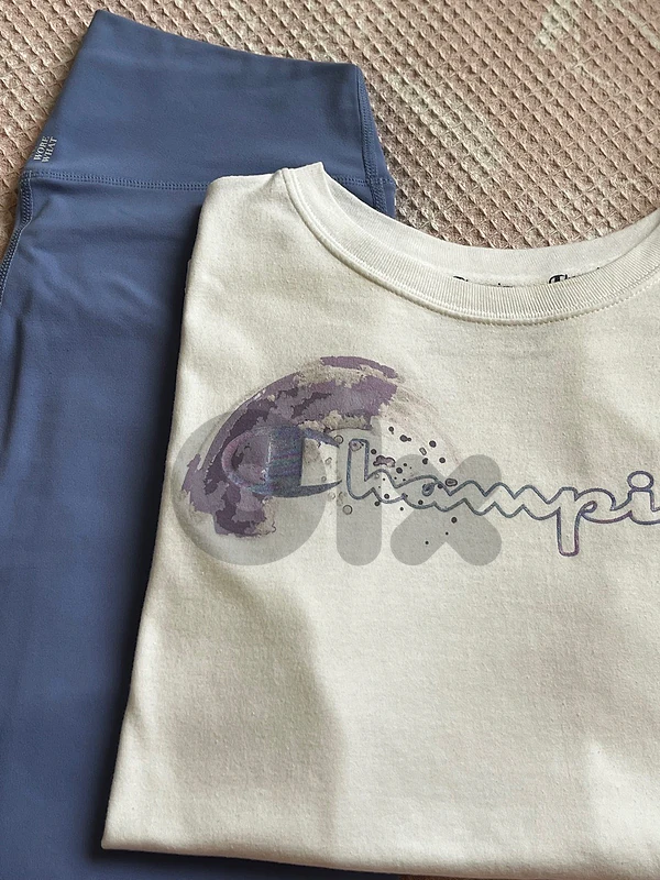 t-shirt /legging (like new)