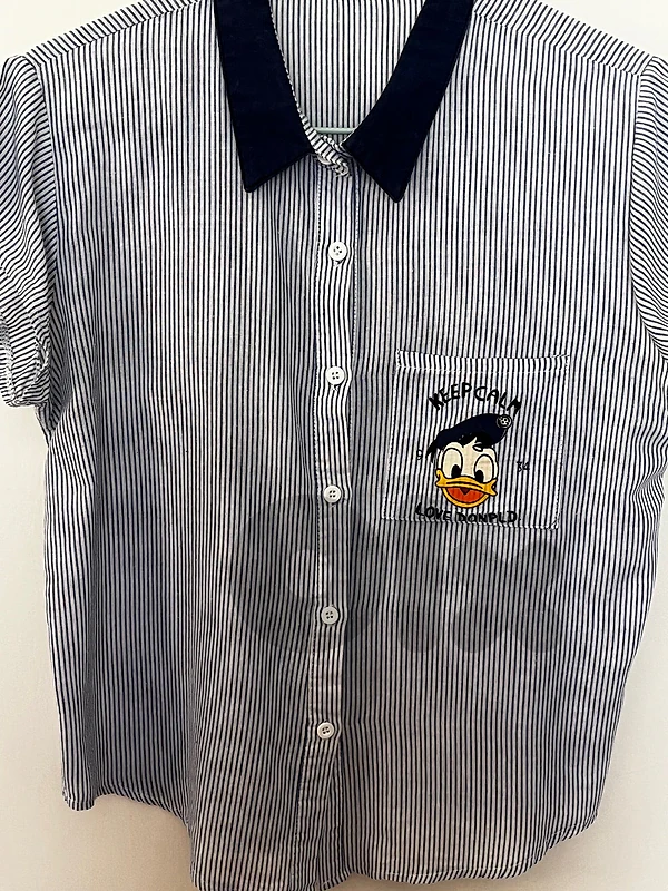 (2) shirts