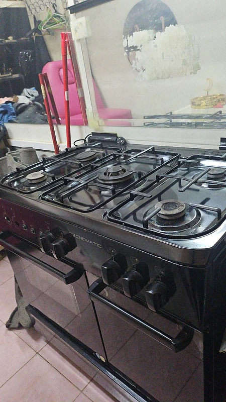 Fridge and Stove gaz