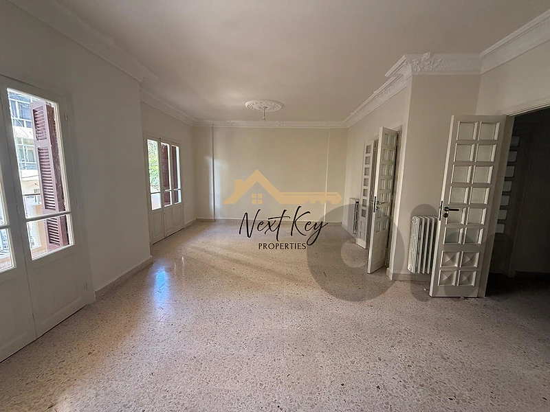 Apartment for sale in Ain El Remmeneh شقة للبيع في عين الرمانة NKP#205