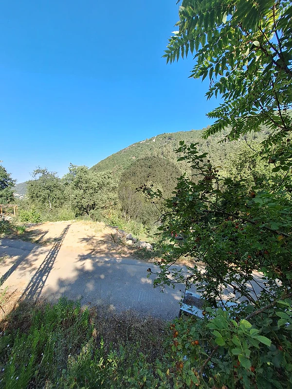 Land for sale in Hiyata عقار للبيع في الحياطه