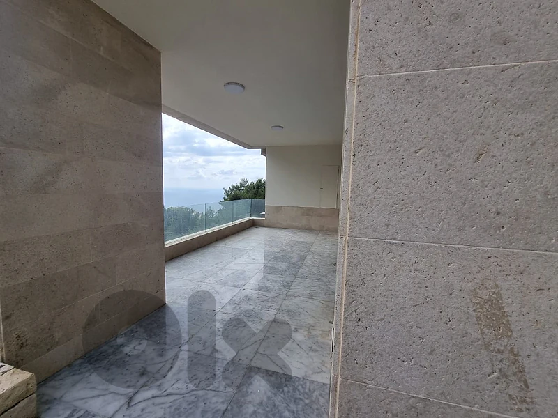 Luxury Apartment for Sale in Adma