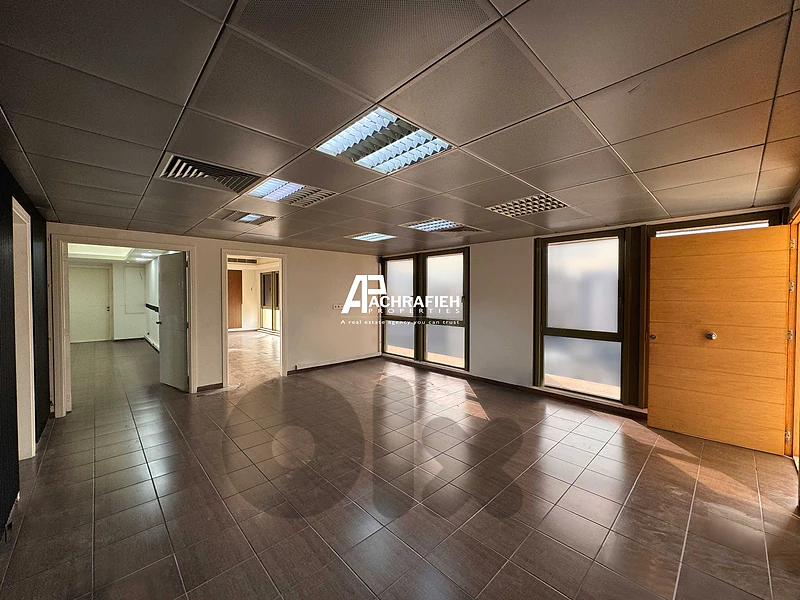 Office for Rent in Achrafieh - مكتب للأجار في الأشرفية