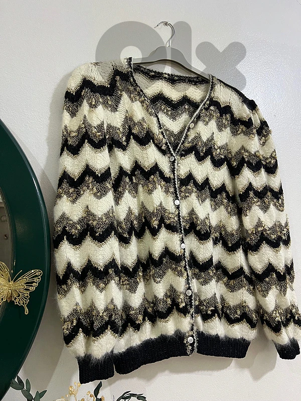 Vintage-Style Chevron Knit Cardigan