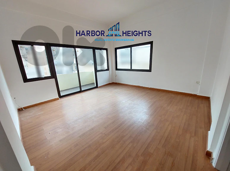 Office for Rent in Badaro - مكتب للإيجار في بدارو