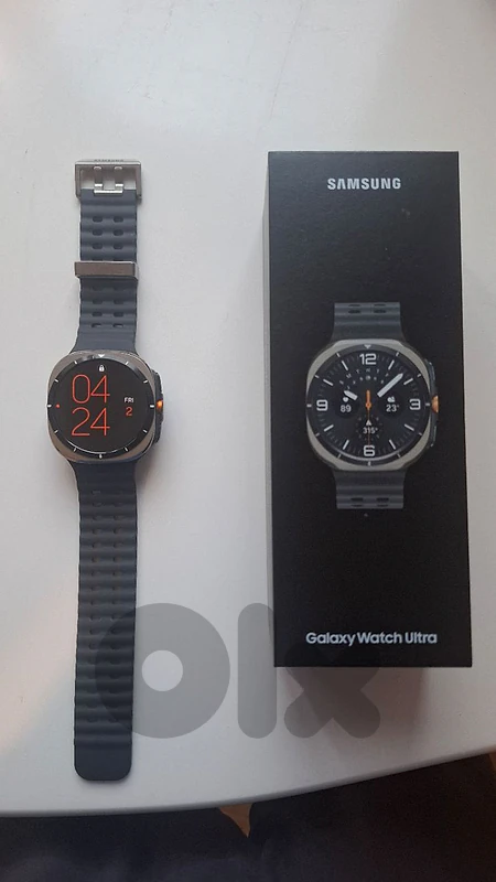 Samsung galaxy watch ultra (2025) barely used