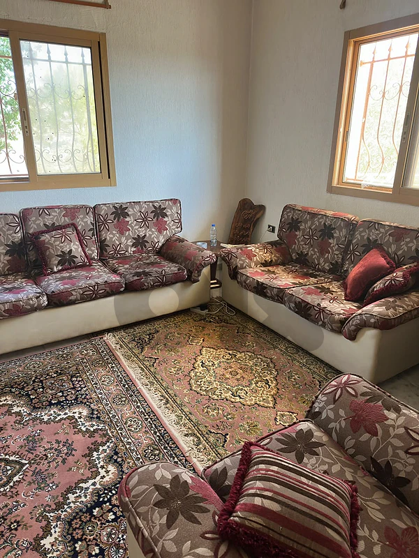 6 very good condition living room sofas + glass table