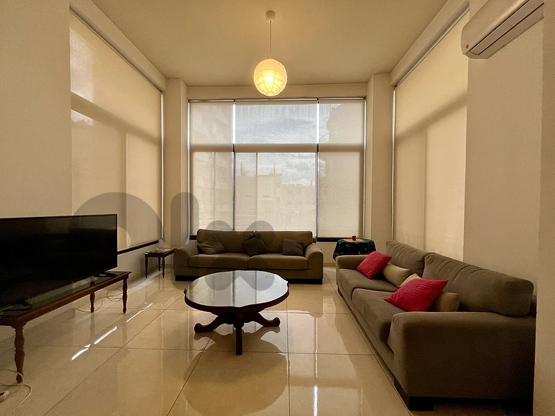 Outstanding High-Ceiling Apartment|central Location|Achrafieh