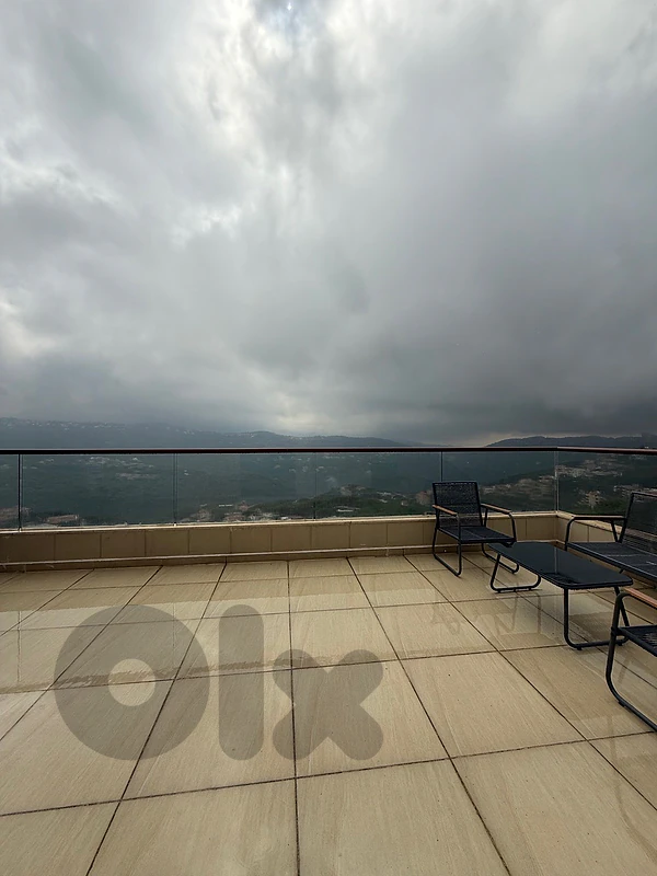 Rooftop apartment with terrace for rent in Broumana.