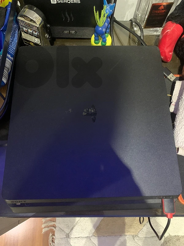 ps4 slim 500gb + accessories