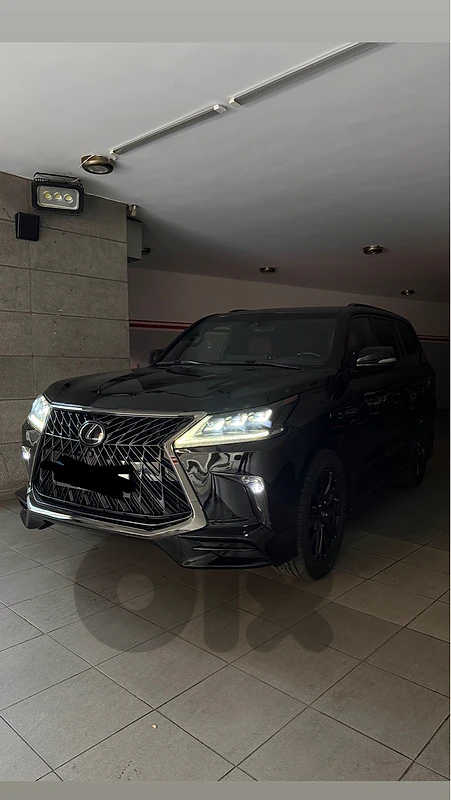 LEXUS LX 570 S BLACK EDITION !!!!! 39,000 KM ONLY