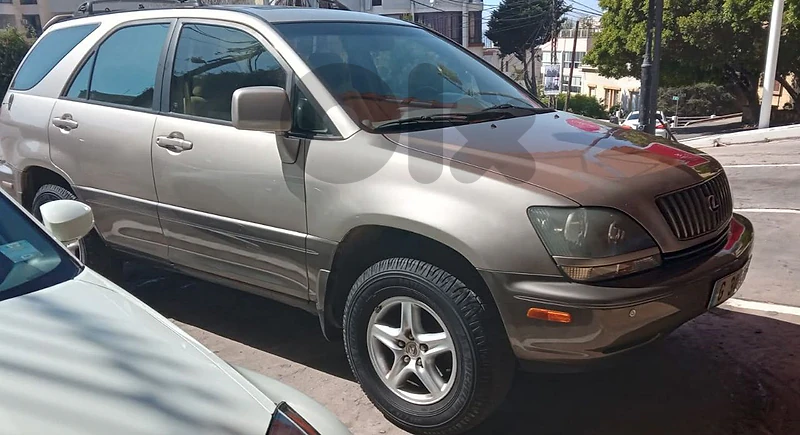 Lexus RX-Series 1999 300
