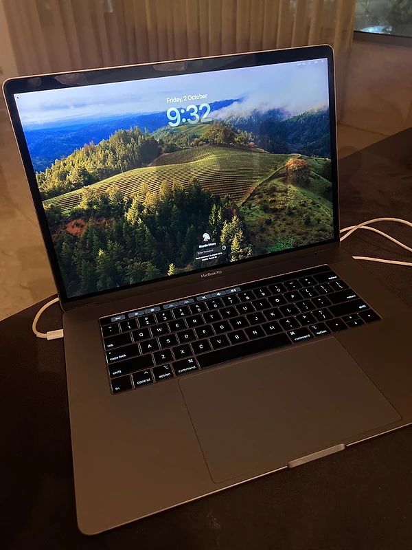 Macbook Core i9 32GB 1TB 2018