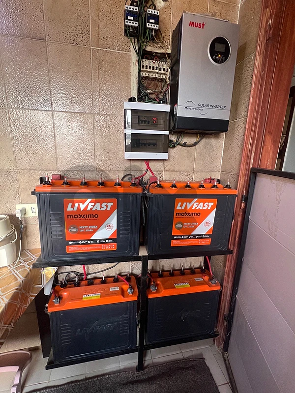 inverter + 4 batteries