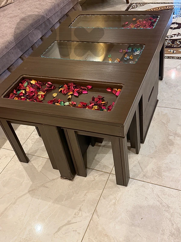 طاولة صالون